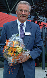 Professor Alf O. Brubakk ved NTNU fikk i 2002 Statoils forskarpris ved for mangeårig innsats innan dykketeknologi. Foto: Statoil/Erik Hårberg. 