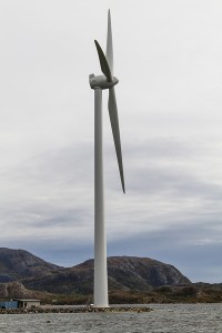 3 MW vindturbin på Valsneset testsenter på Ørlandet er blant de største kommersielle vindturbiner i verden. Vindturbinen er utviklet av Blaaster Wind Technologies. Foto: Blaaster Wind Technologies 