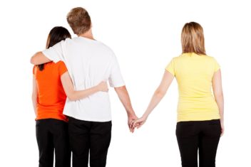 Forskerne fant ingen forskjell i anger mellom de som var single og de som var i et forhold.  Foto: Thinkstock