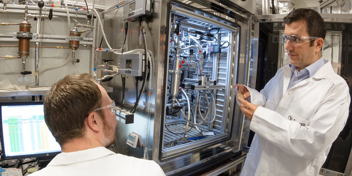 Membranteknologi utvikles i denne laben hos SINTEF.