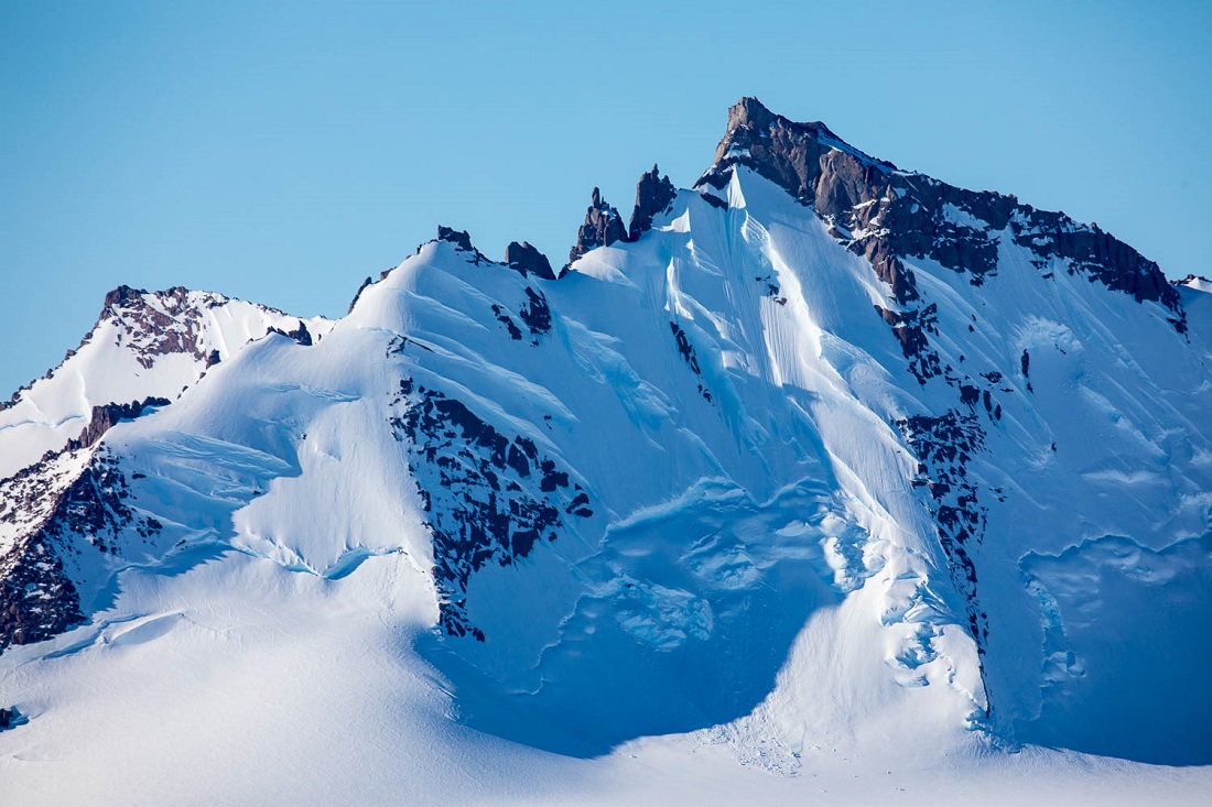 Bildet viser fjellet Johnsonhogna i Heimefrontfjella.