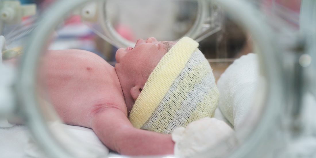 KOLS. Bildet viser et prematurt spedbarn.
