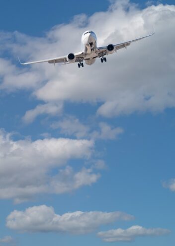 Biomasse. Bildet viser et fly i lufta.