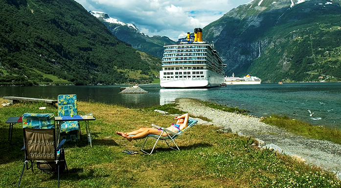 Fra og med 2026 vil det være forbudt å bruke fossile drivstoffer i Geirangerfjorden.