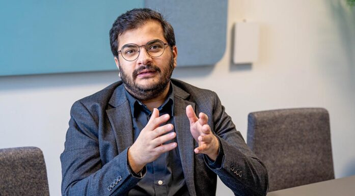 Teknologi: Sarang Shaikh