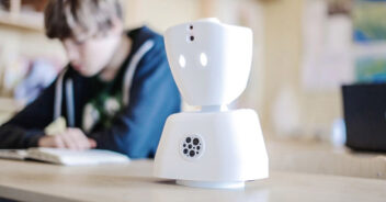 AV1-roboten kan hjelpe barn som må følge skoleundervisning hjemmefra. 