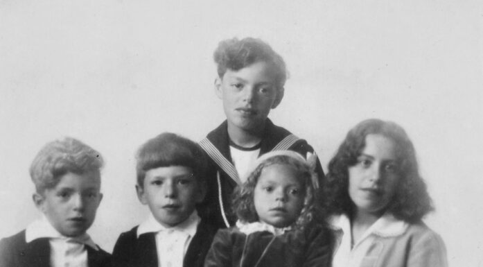 Jøder. Bildet viser Selik, Salomon, Abraham, Mina og Sara Mahler.