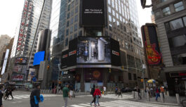 Å stemme fra sofakroken er trygt nok. Men får du lov?