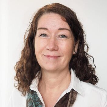 Bildet viser professor Eva Falch.