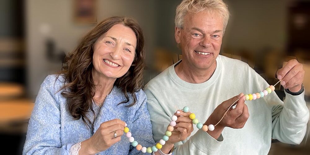 Minner. Bildet viser May-Britt og Edvard Moser med perlekjede.