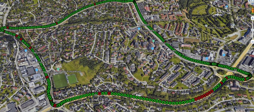 GPS: Bildet viser resultat av testtur med førerløs bil i Trondheim der NTNU-forskerne har brukt sin PPP-RTK-støttede løsning.