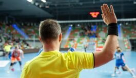 Hets mot håndballdommere vanlig – verst for kvinner