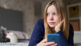 Mer bruk av sosiale medier henger sammen med mer nettmobbing – men ikke slik vi trodde