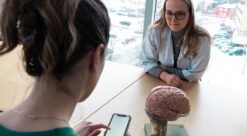 Hjernnerystelse. Bildet viser Gøril Storvig.