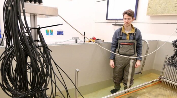 Bildet viser Kasper Hunnestad i spesialtanken.