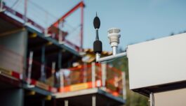 Her er mikrofonen som kan sortere lyder og måle bråk