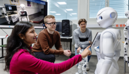 Kan roboten Pepper være en god lekekamerat?