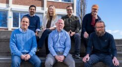 Bildet viser forskningsgruppen ved Colourlab.