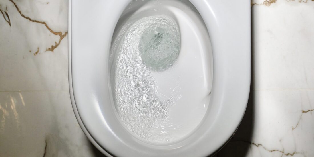 Antibiotkia som vi tar går også ut i do - og dermed også i naturen. Illustrasjonsfoto: Shutterstock