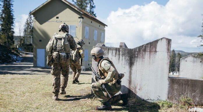 Ukraina. Ukrainske soldater på trening i Norge.
